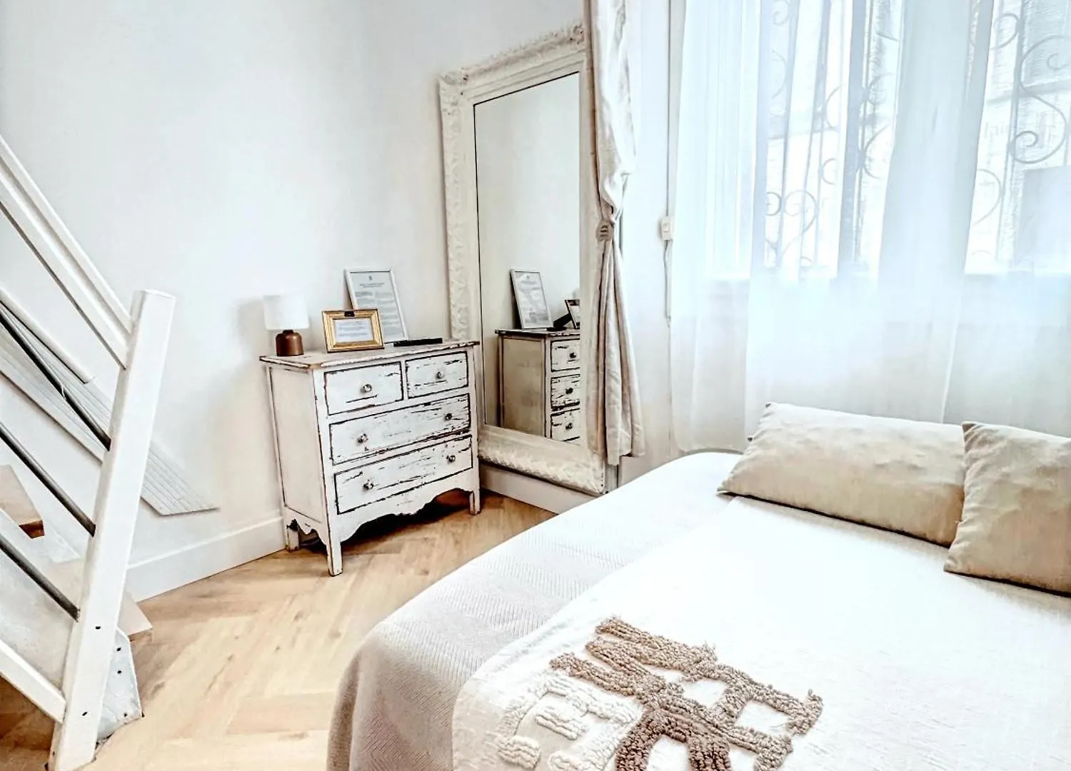 Studio avec Mezzanine 100M Du VIEUX PORT ET PARKING Cannes 0*,