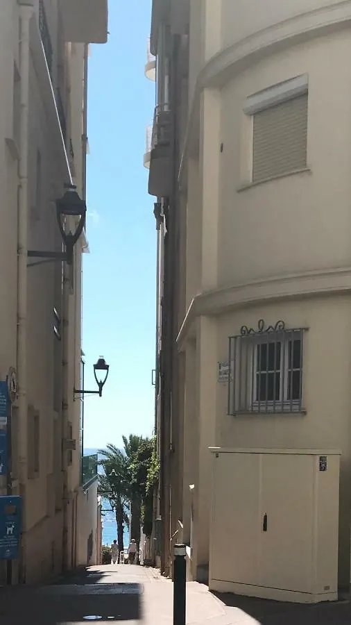 Mini Duplex 50M Du Vieux Port Apartment Cannes